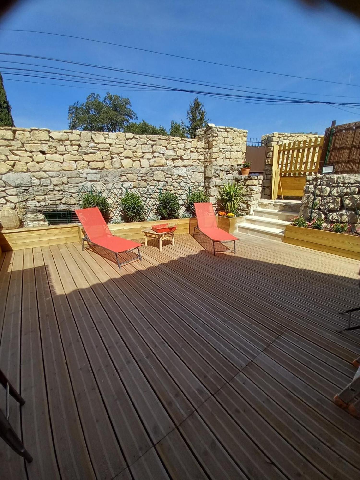 Chez Daniele Chambre Avec Jacuzzi Et Terrasse Privee Murs  Екстер'єр фото